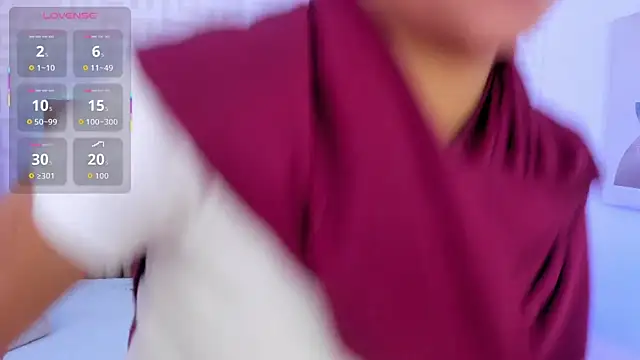 Snapshot of naishaa_ chatting on 7, 7, 2026 naishaa online show from 7, 7, 2026