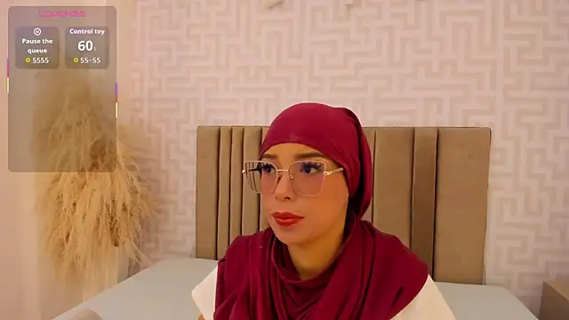 Snapshot of naishaa_ chatting on 18, 6, 2026 naishaa online show from 18, 6, 2026