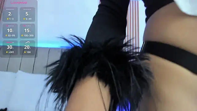 naishaa  online show from 20, 9, 2025