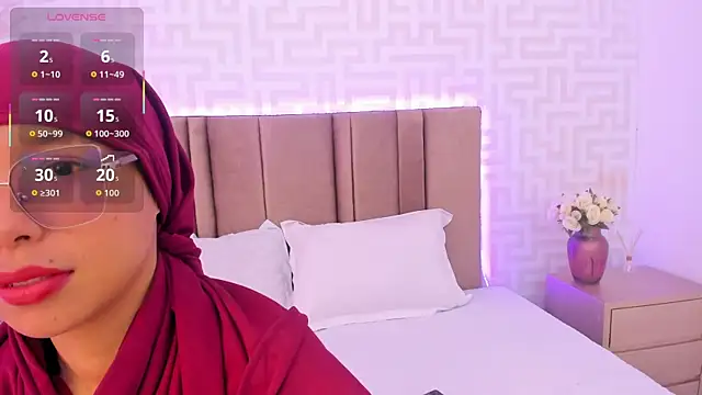 naishaa  online show from 25, 5, 2026