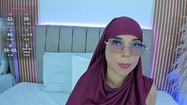 naishaa  online show from 4, 11, 2025