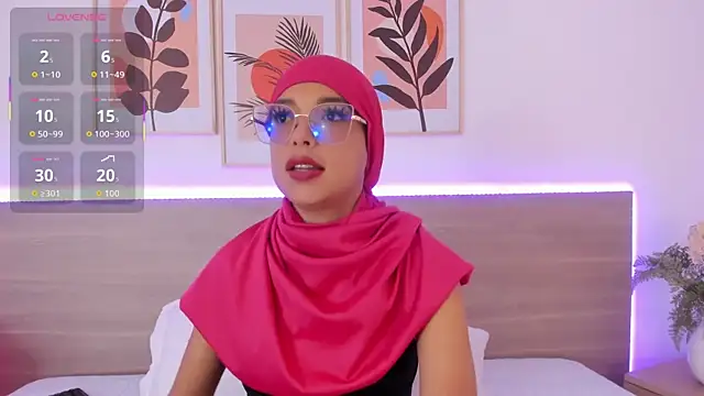 Snapshot of naishaa_ chatting on 12, 6, 2026 naishaa online show from 12, 6, 2026
