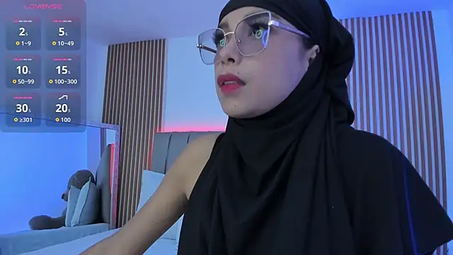 naishaa  online show from 27, 9, 2025