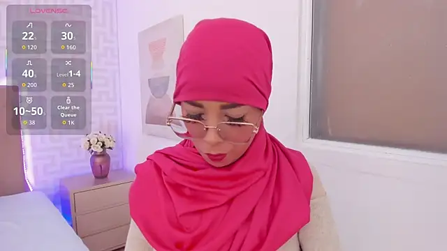 Snapshot of naishaa_ chatting on 10, 7, 2026 naishaa online show from 10, 7, 2026