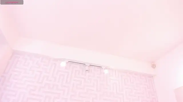 naishaa  online show from 5, 2, 2026