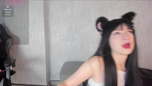 AriMonoban online show from 6, 11, 2025