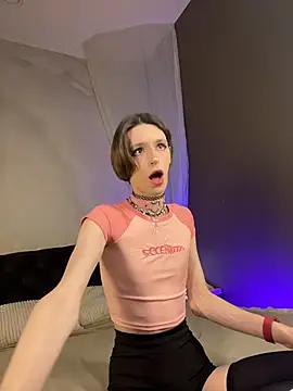 madi snow online show from 23, 11, 2025