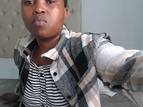 Snapshot of Lolly_Ramochele chatting on 24, 11, 2025 Lolly Ramochele online show from 24, 11, 2025