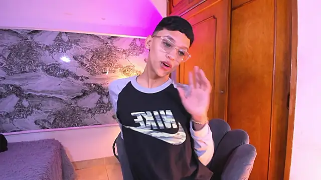 Snapshot of BILLY_JAMEES chatting on 1, 2, 2026 BILLY JAMEES online show from 1, 2, 2026