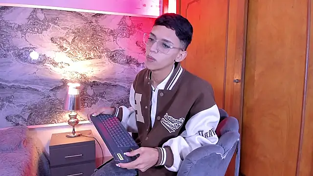 Snapshot of BILLY_JAMEES chatting on 17, 2, 2026 BILLY JAMEES online show from 17, 2, 2026