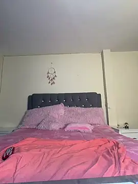 maddy Bloomm online show from 7, 3, 2026