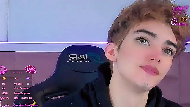 Baby FenixTS online show from 8, 3, 2026