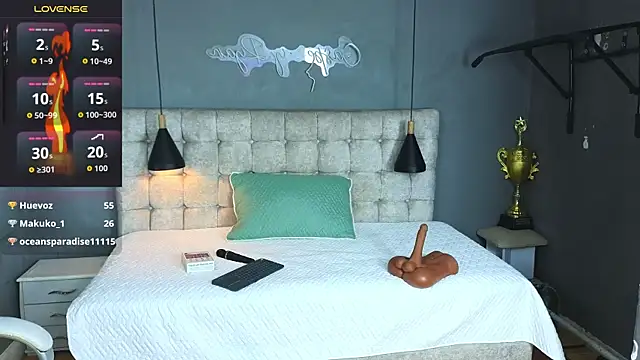 Horny nick18 online show from 24, 10, 2025