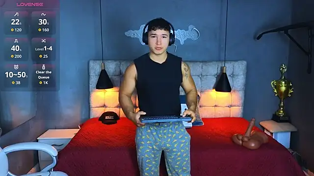 Horny nick18 online show from 16, 10, 2025