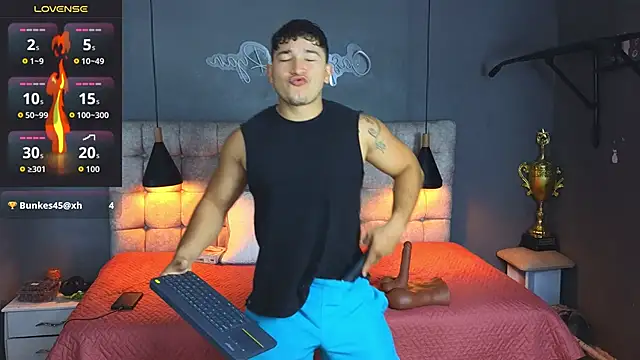 Horny nick18 online show from 22, 10, 2025