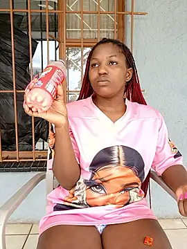 SweetHoney21  online show from 11, 1, 2026