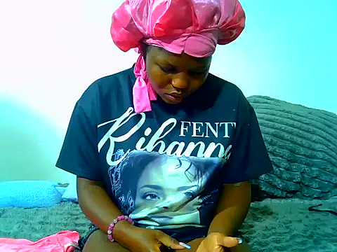 SweetHoney21  online show from 2, 6, 2026