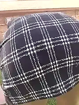 SweetHoney21  online show from 29, 11, 2025