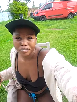 SweetHoney21  online show from 18, 12, 2025