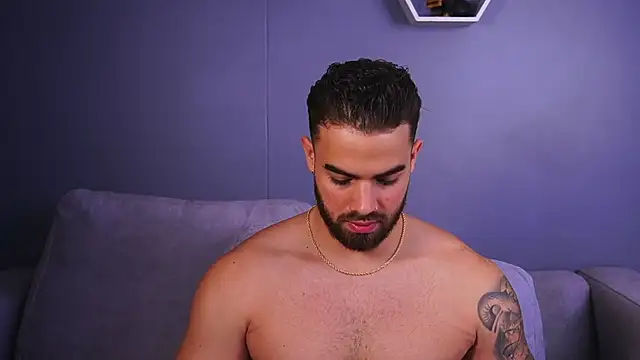 Paul Phoenix online show from 26, 11, 2025