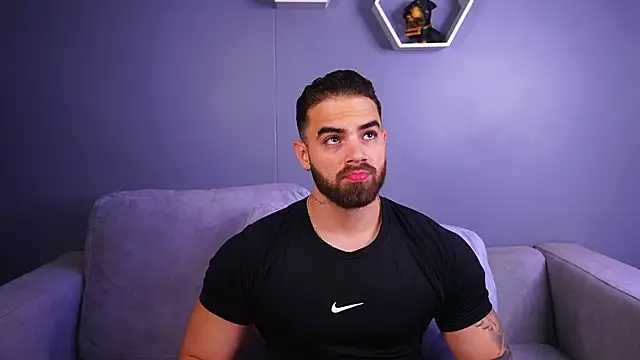 Paul Phoenix online show from 18, 12, 2025