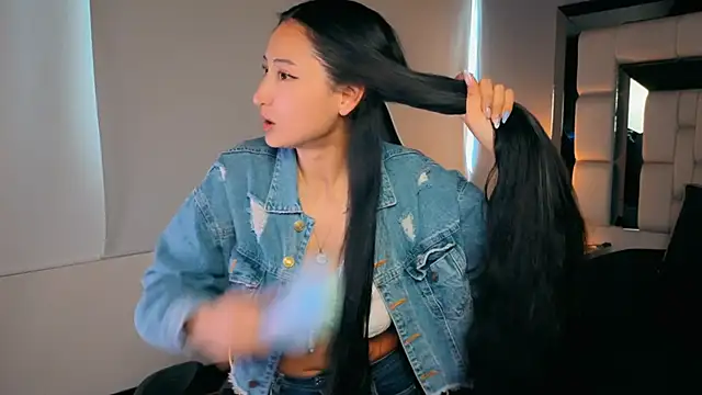 Adhara7 online show from 25, 3, 2026