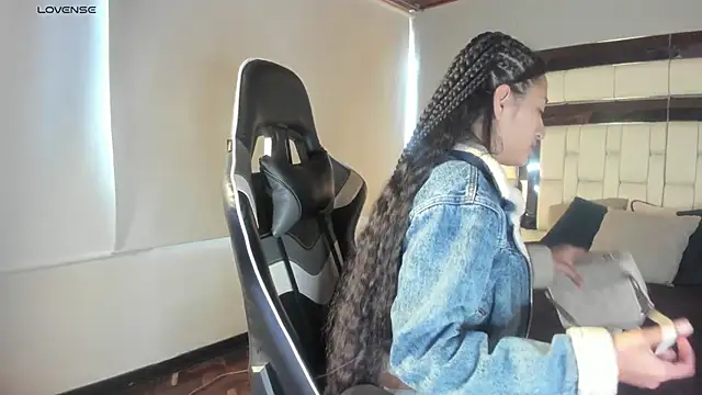 Adhara7 online show from 3, 10, 2025