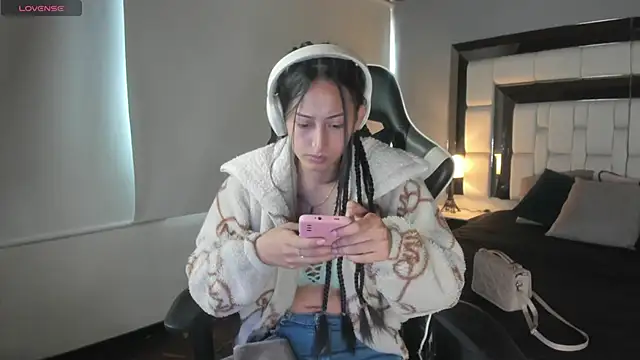 Adhara7 online show from 4, 10, 2025