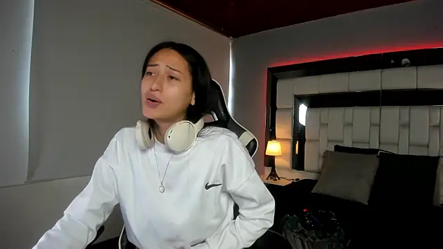 Adhara7 online show from 10, 11, 2025