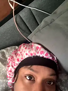 PrettyBabriexox online show from 4, 11, 2025