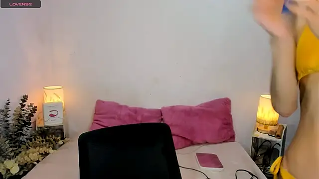 Snapshot of tsmokemachine chatting on 6, 11, 2025 tsmokemachine online show from 6, 11, 2025