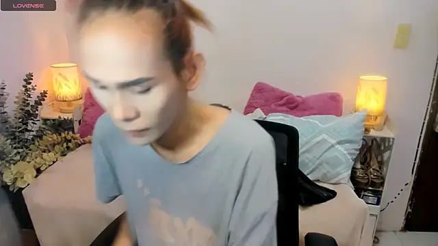 Snapshot of tsmokemachine chatting on 11, 10, 2025 tsmokemachine online show from 11, 10, 2025