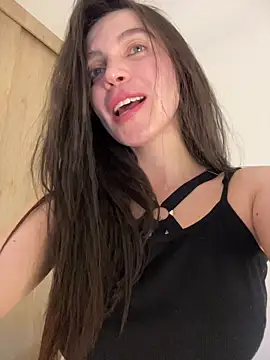 karinasantos  online show from 9, 3, 2026