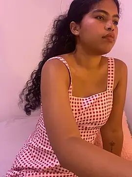 ms ivanna online show from 19, 7, 2026