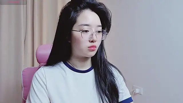 Snapshot of Miu-999 chatting on 5, 2, 2026 Miu-999 online show from 5, 2, 2026