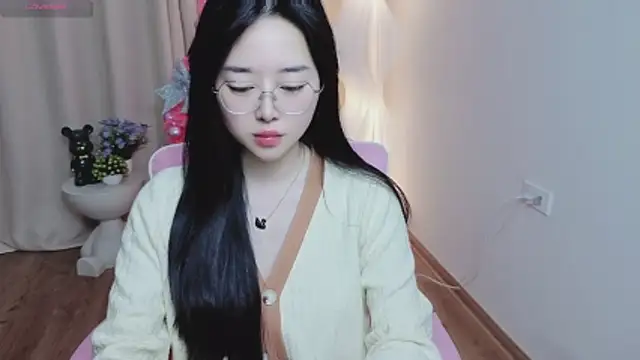 Snapshot of Miu-999 chatting on 20, 12, 2025 Miu-999 online show from 20, 12, 2025