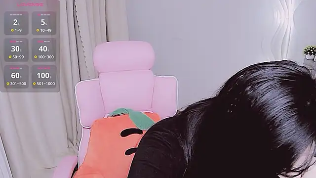 Miu-999 online show from 4, 11, 2025