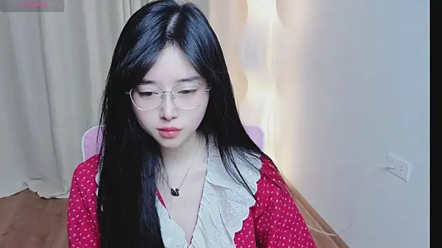 Snapshot of Miu-999 chatting on 18, 12, 2025 Miu-999 online show from 18, 12, 2025