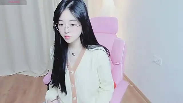 Snapshot of Miu-999 chatting on 19, 12, 2025 Miu-999 online show from 19, 12, 2025