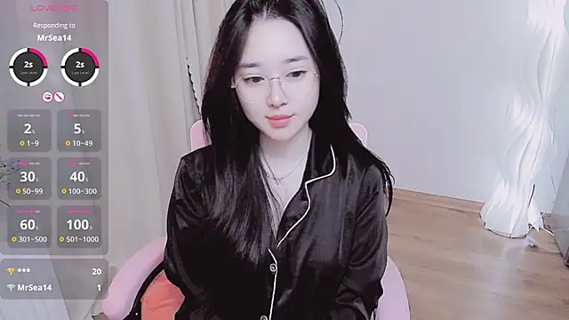 Miu-999 online show from 17, 9, 2025