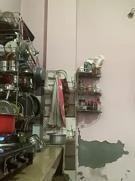 amitsharma7868 online show from 17, 4, 2026