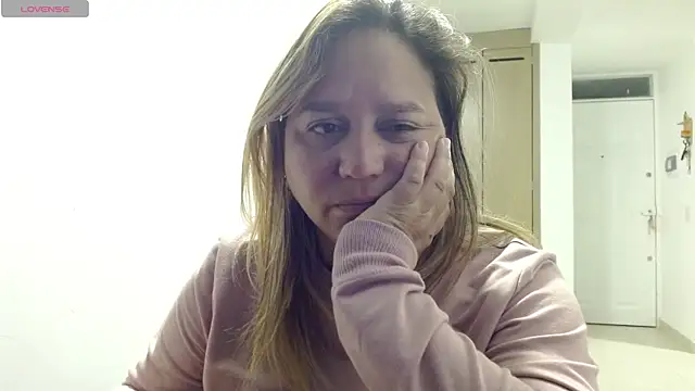 Snapshot of haashkyo chatting on 5, 6, 2026 haashkyo online show from 5, 6, 2026