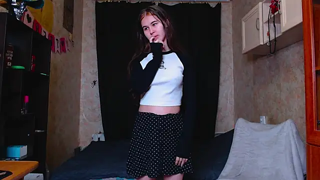 Snapshot of litle_owl chatting on 21, 9, 2025 litle owl online show from 21, 9, 2025