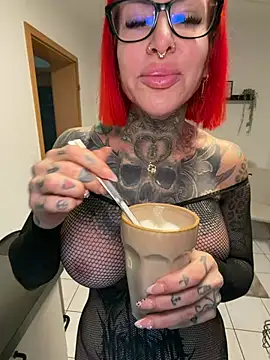 CatCoxx online show from 17, 5, 2026