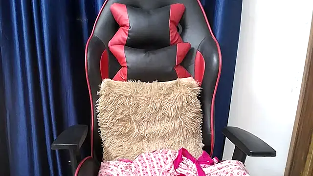 Snapshot of niya-cute chatting on 26, 10, 2025 niya-cute online show from 26, 10, 2025