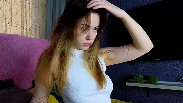 Snapshot of telari0l0ve chatting on 8, 2, 2026 telari0l0ve online show from 8, 2, 2026