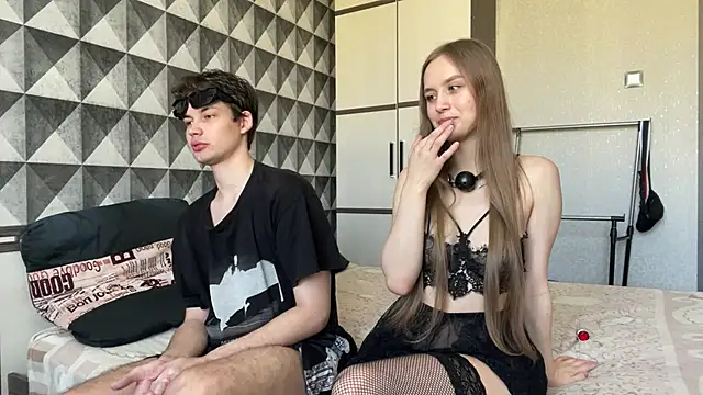 Snapshot of merycouple chatting on 12, 1, 2026 merycouple online show from 12, 1, 2026