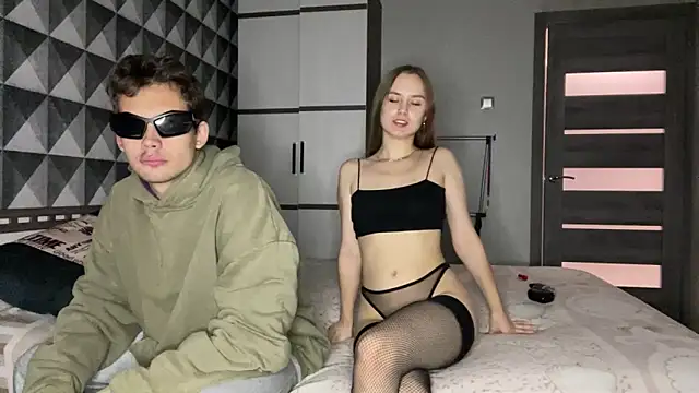 merycouple online show from 10, 9, 2025