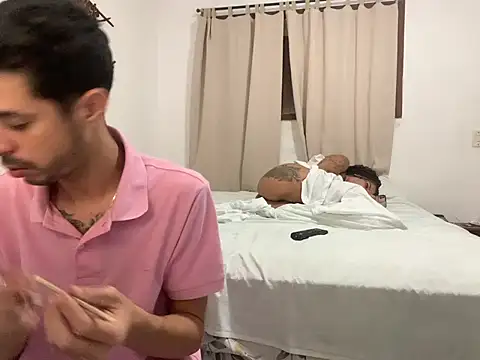 ClaraCacheada online show from 19, 10, 2025