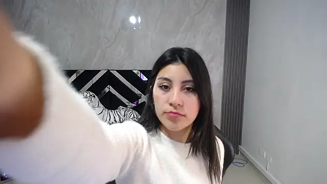 Zoe Blaze A online show from 12, 9, 2025